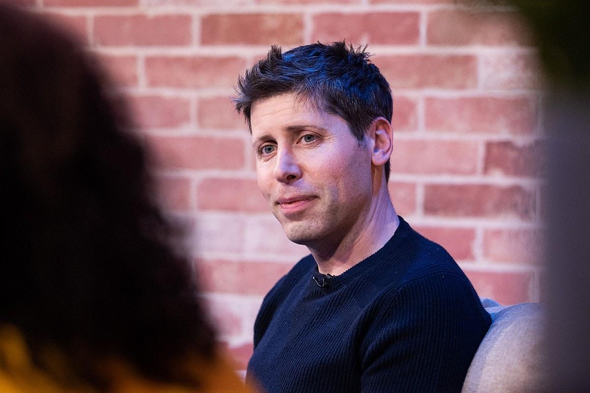 OpenAI CEO Sam Altman Denies Executives’ Departure Linked to Restructuring